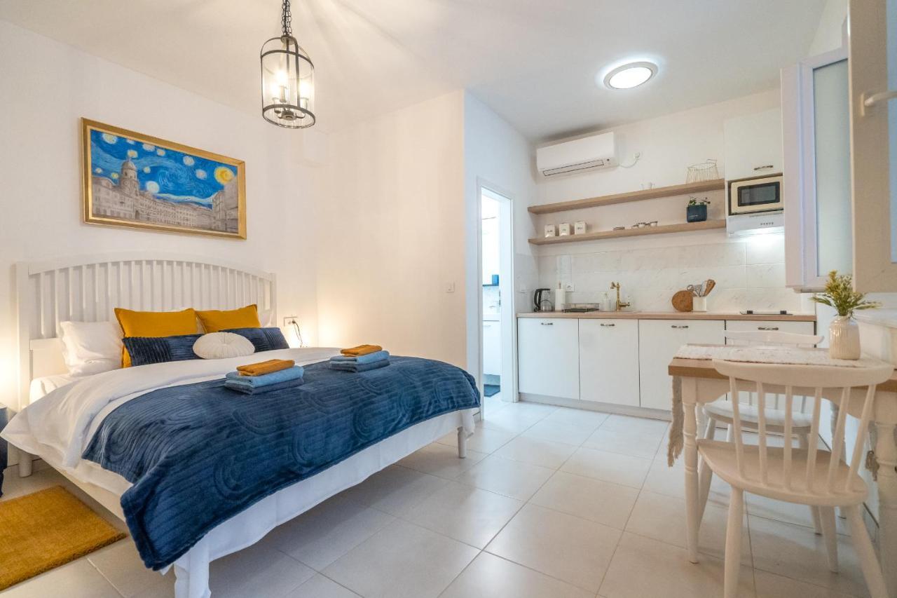 Starry Night Studio Apartment Rijeka Exterior photo